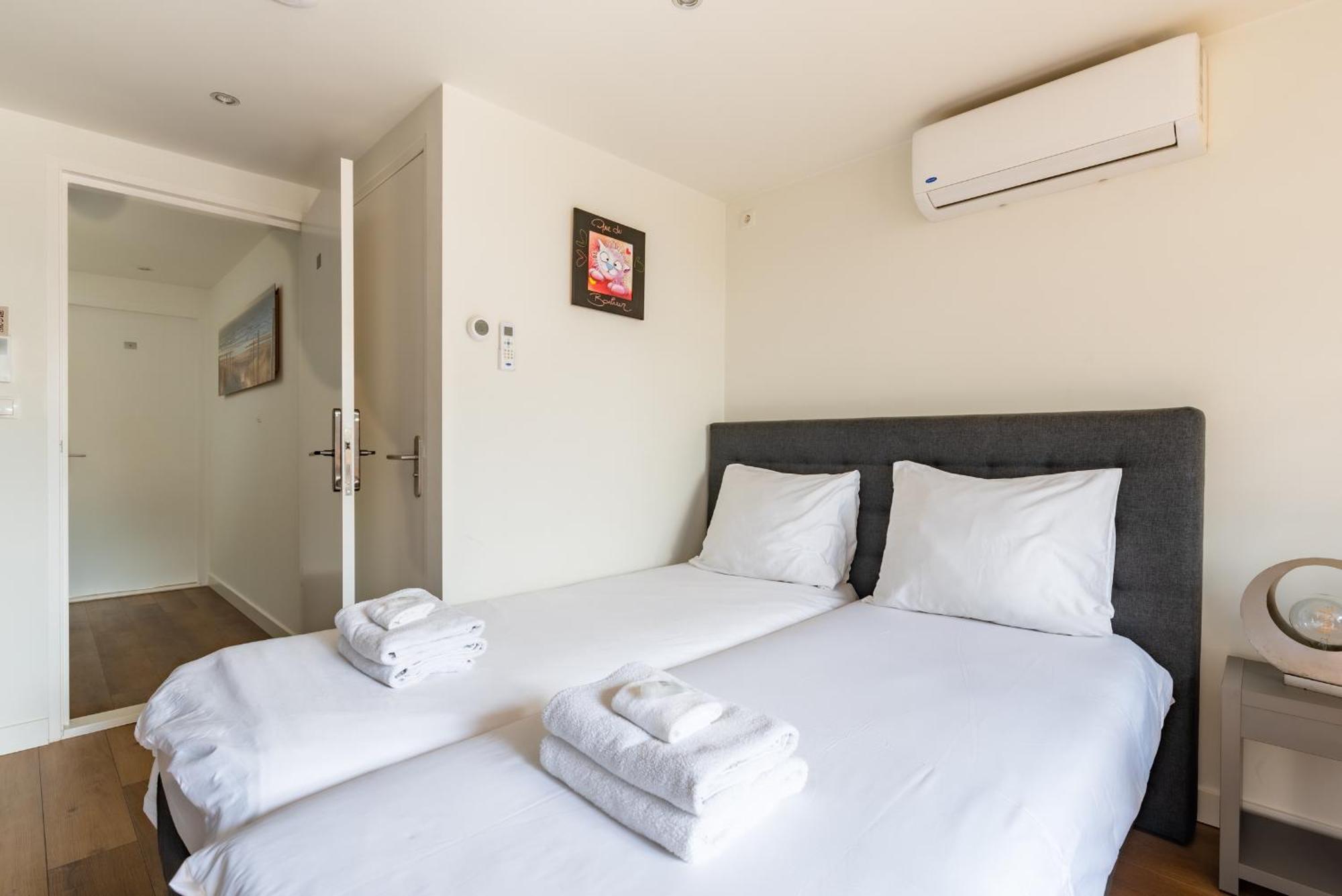 Stylish Apartments In The Heart Of Breda City Center ภายนอก รูปภาพ